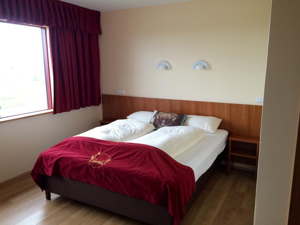Hotel Smyrlabjoerg Skálafell Extérieur photo